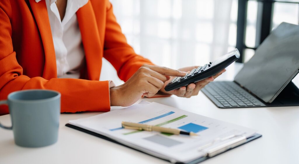 What Does a Bookkeeper Do